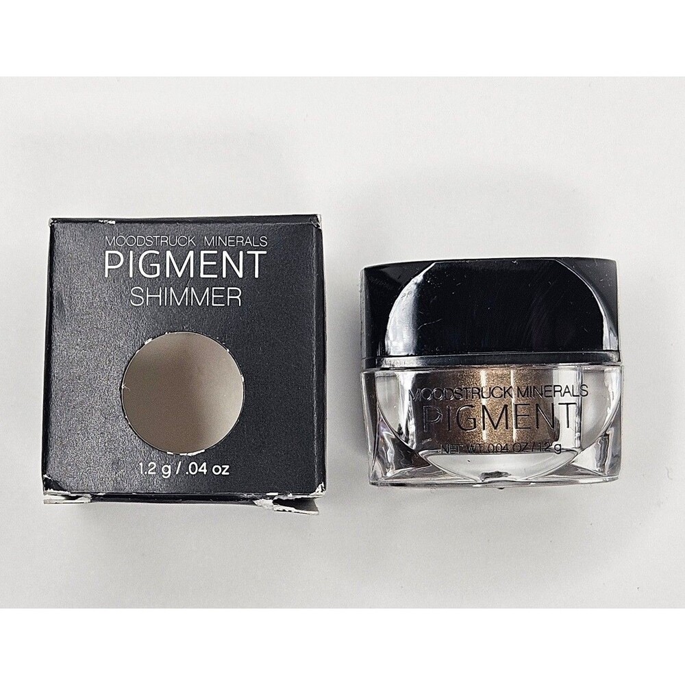 Younique Moodstruck Minerals Pigment Shimmer Daring New in Box